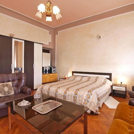 Apartments By The Sea 1050 Rovinj Exterior foto