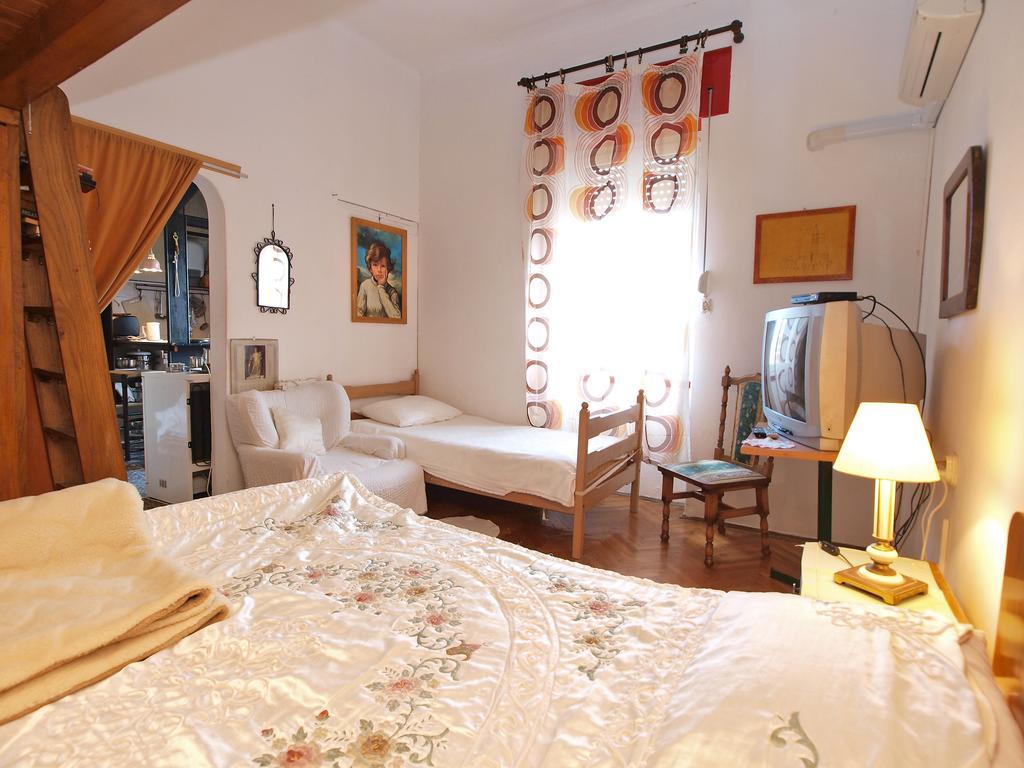 Apartments By The Sea 1050 Rovinj Exterior foto